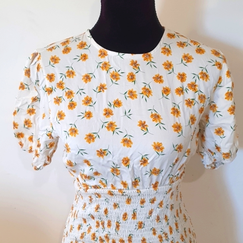 My Girl Size 8 Yellow and White Floral Dress - Picture 2 of 8